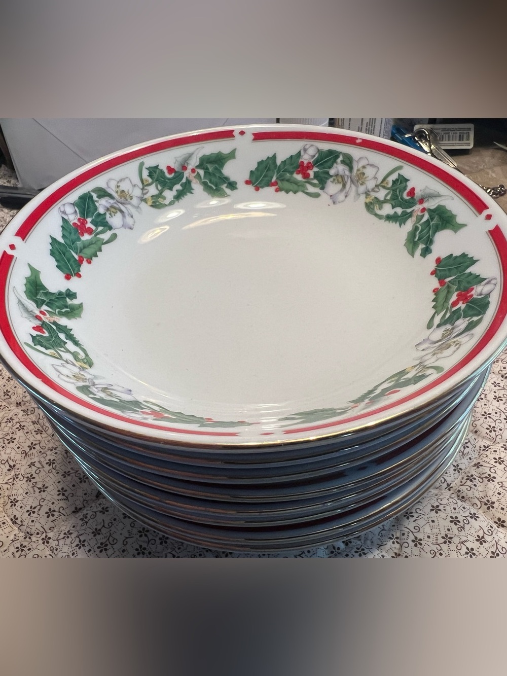 (8) Holiday Holly Dinner Bowl - Red & Green Festive Serving Bowl 7.5 Inches